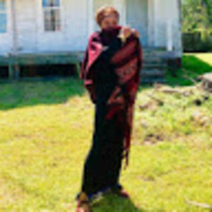 Meet your Posher, Mia